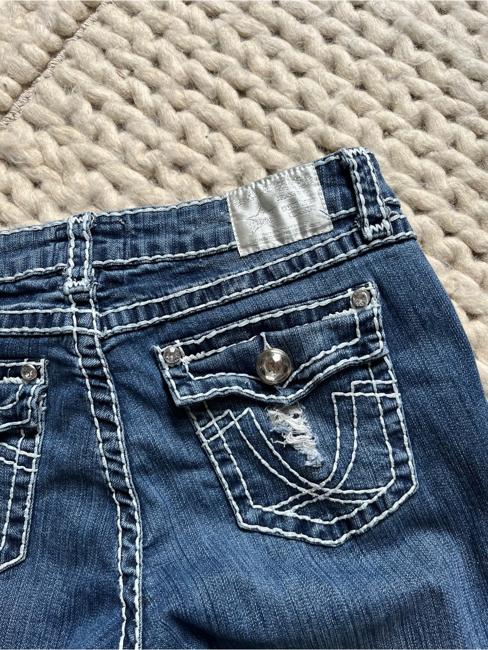 Y2K Distressed L.A. ICON Jeans | size 11 on tag